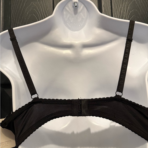 NET-René Rofé Black Lingerie. Size 38C - Picture 5 of 8